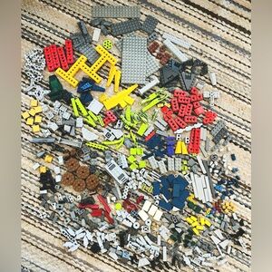 Assorted Lego pieces - used